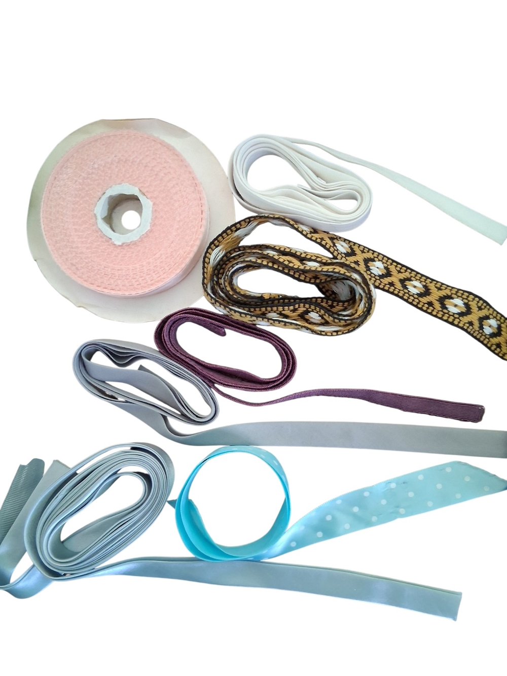 Assorted Sewing Thread and Ribbon Kit in Pastel & Neutral Colors 1019 - Picture 5 of 5
